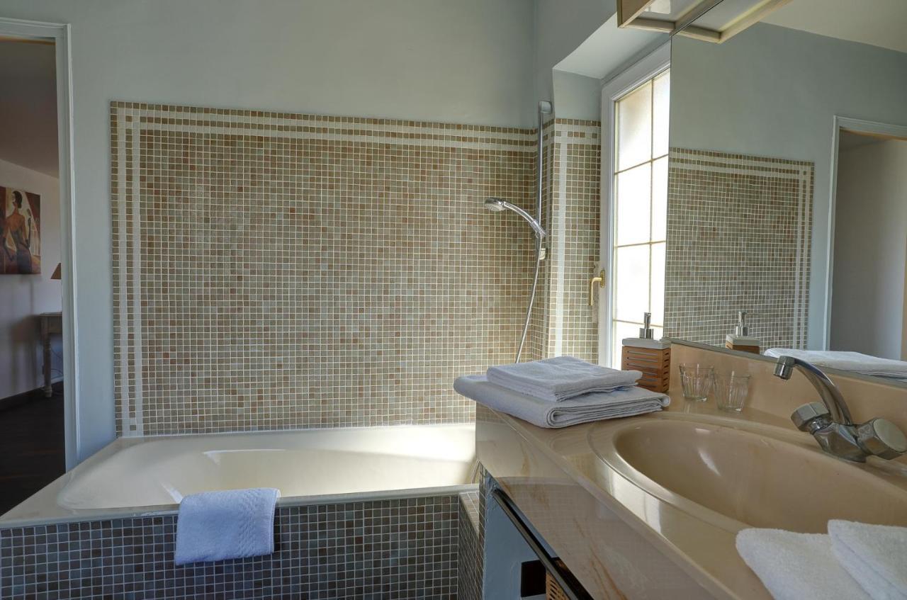 La Chaumiere, Demeure D'Hotes Lauris Exterior foto