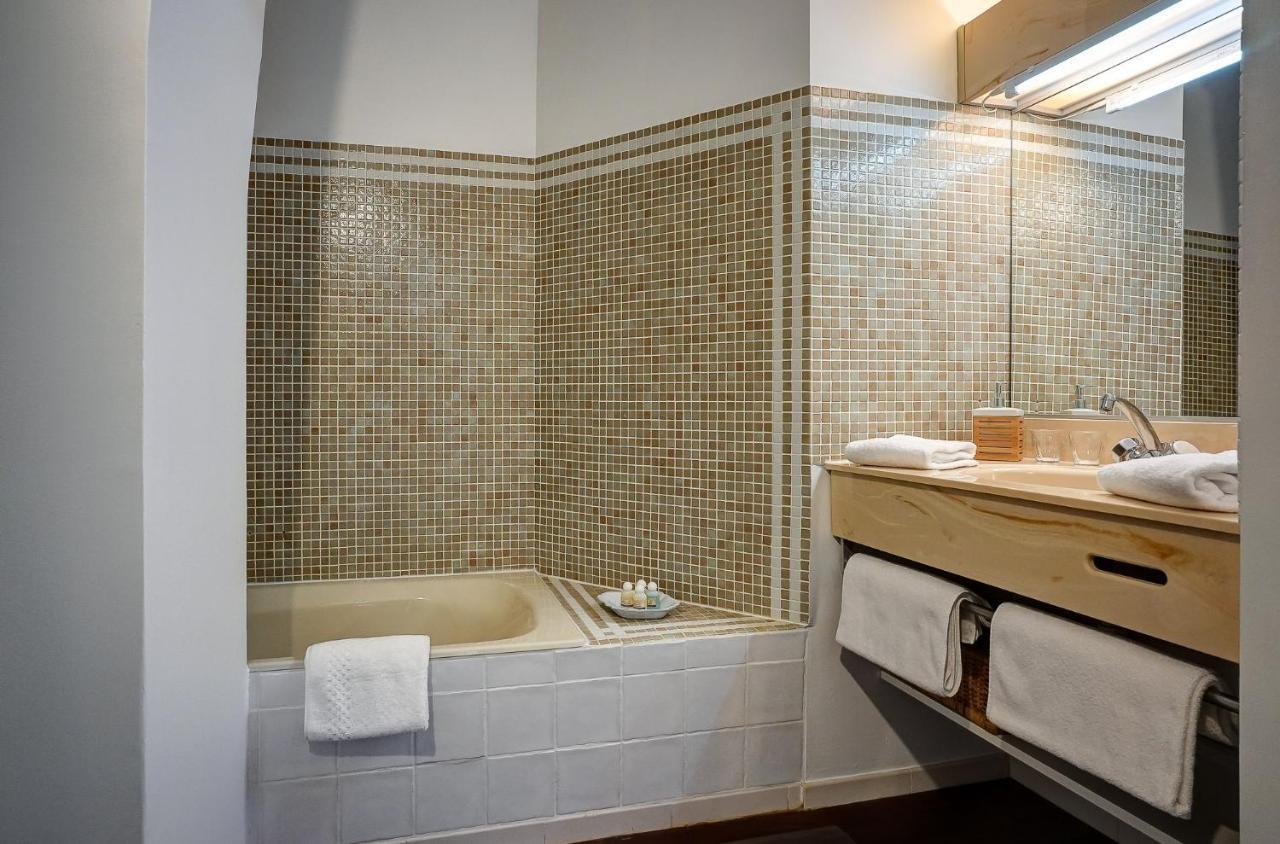 La Chaumiere, Demeure D'Hotes Lauris Exterior foto