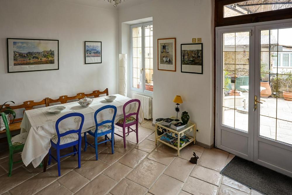 La Chaumiere, Demeure D'Hotes Lauris Exterior foto