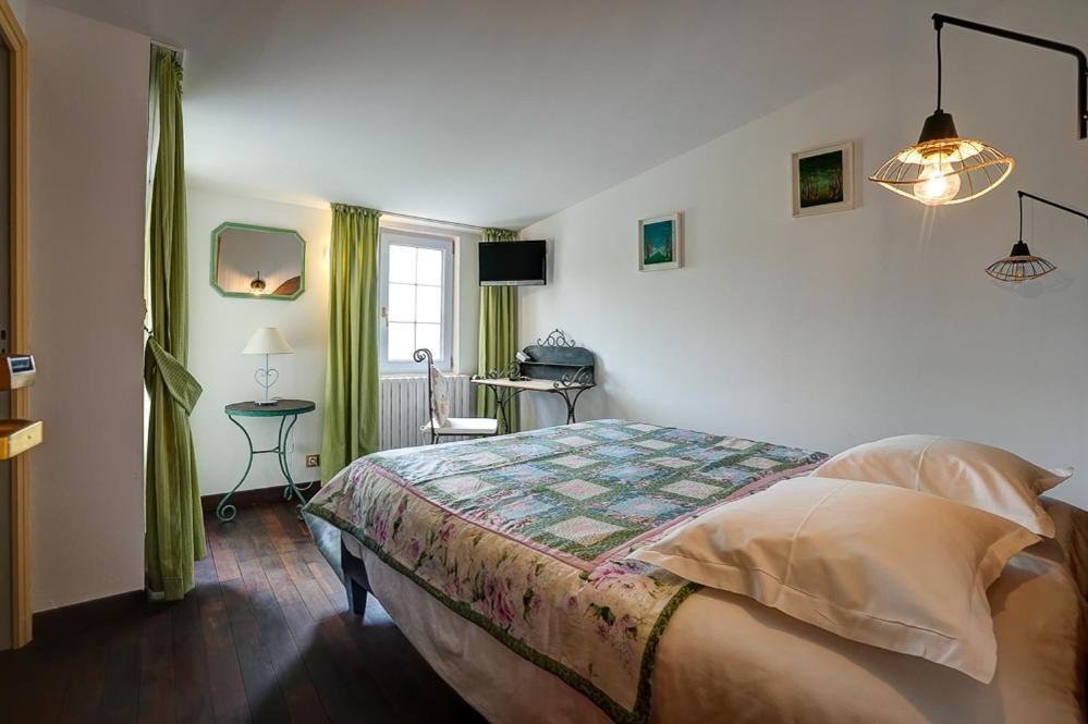 La Chaumiere, Demeure D'Hotes Lauris Exterior foto