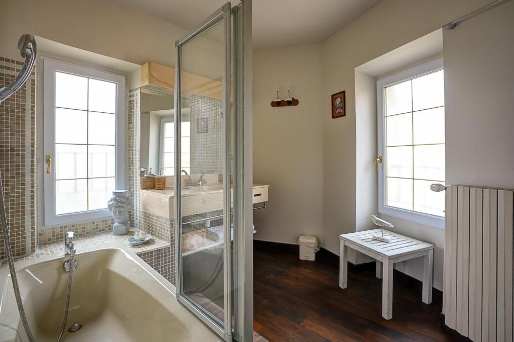 La Chaumiere, Demeure D'Hotes Lauris Exterior foto