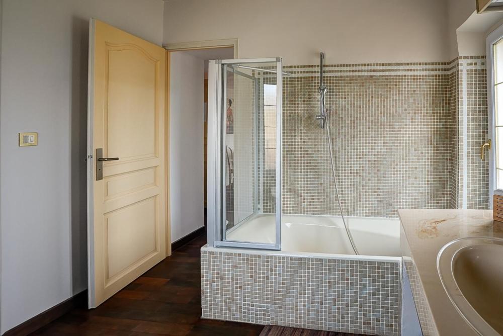 La Chaumiere, Demeure D'Hotes Lauris Exterior foto